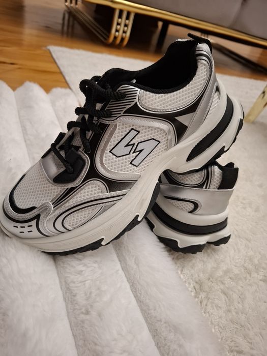 Мъжки маратонки НОВИ