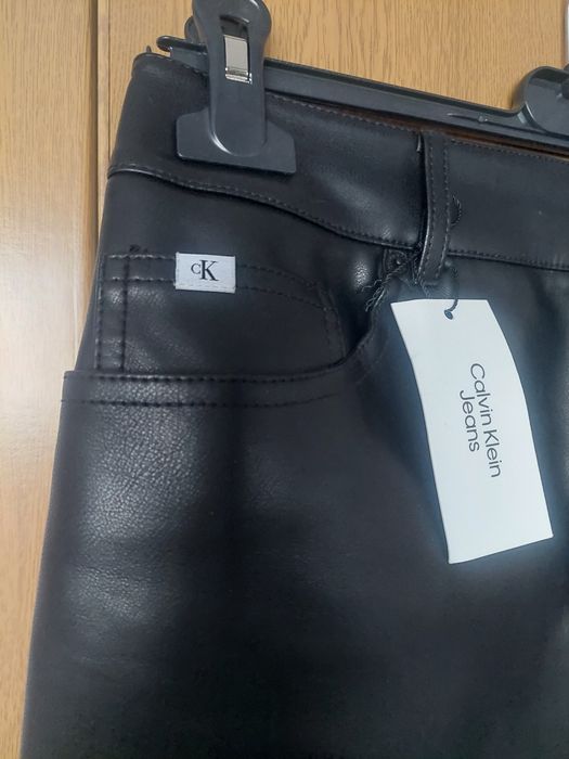 Кожена полаCalvin Klein