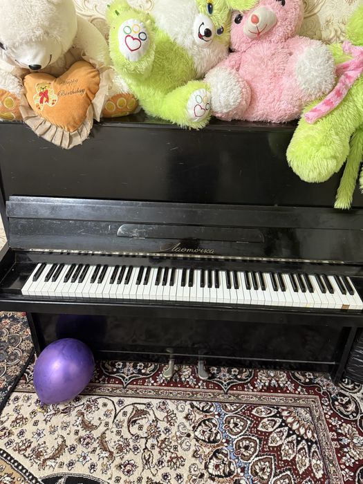 Пианино Ласточка