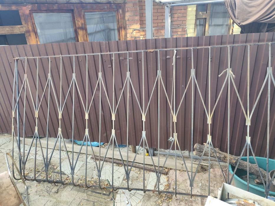 Решетки на окна 3шт