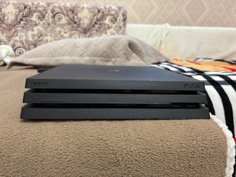 Японская пс4про на 1 тб