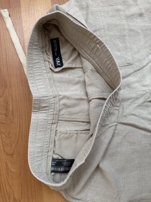 Pantaloni de in Zara marimea S