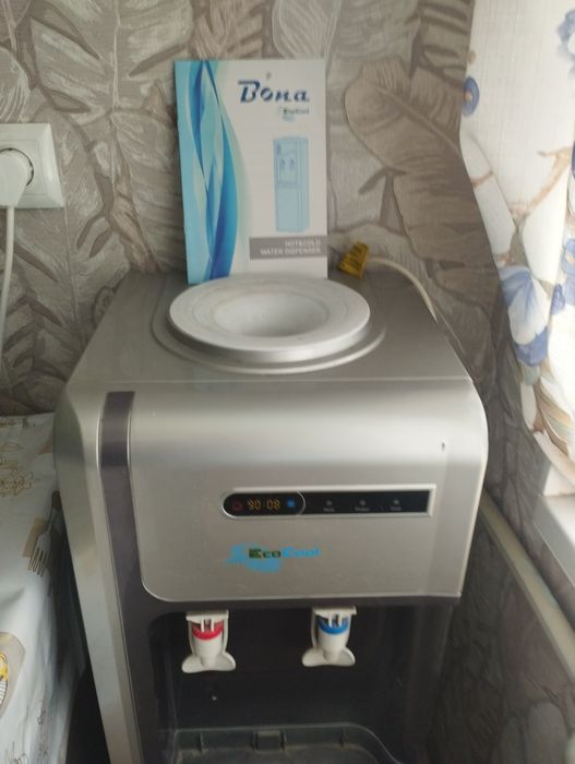 Продается кулер для воды