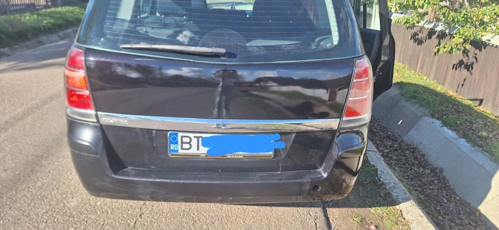 Vând opel Zafira b