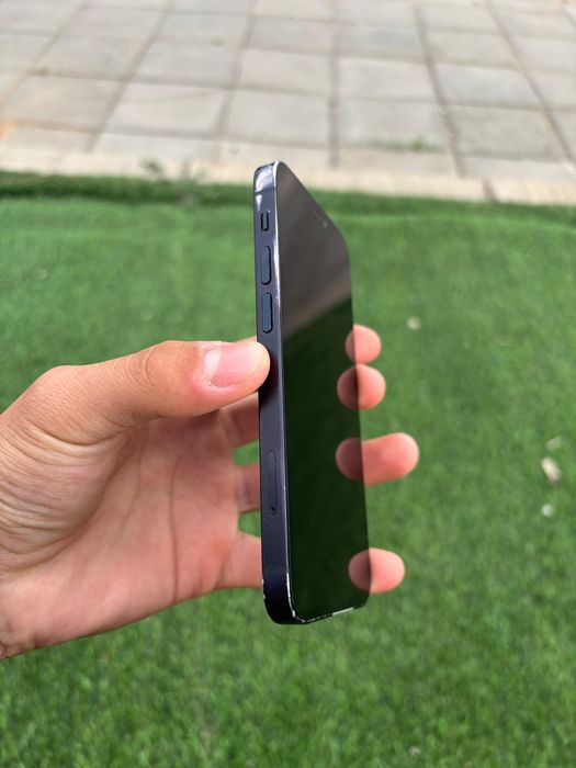 Продам iPhone 12 Mini