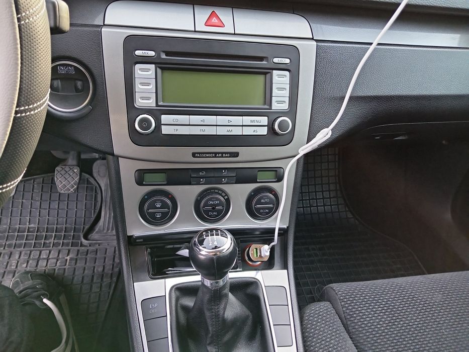 Vând Passat b6 1,9 tdi