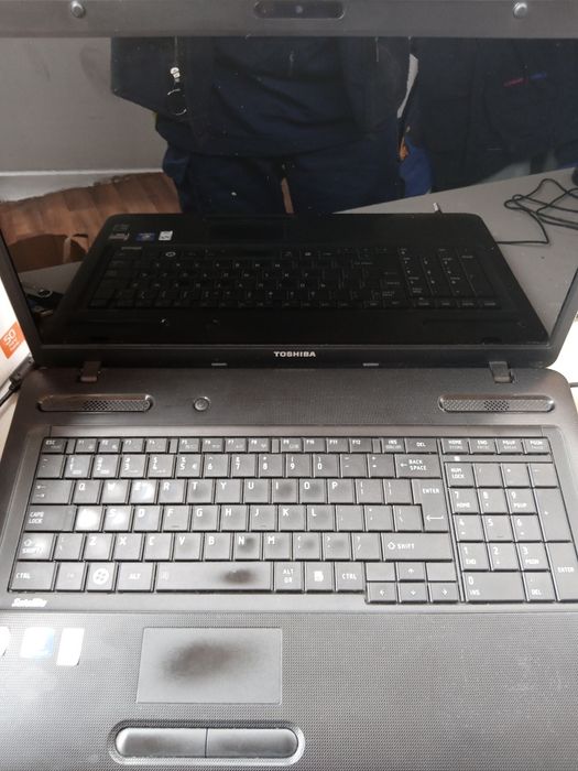 Laptop Toshiba 17.3