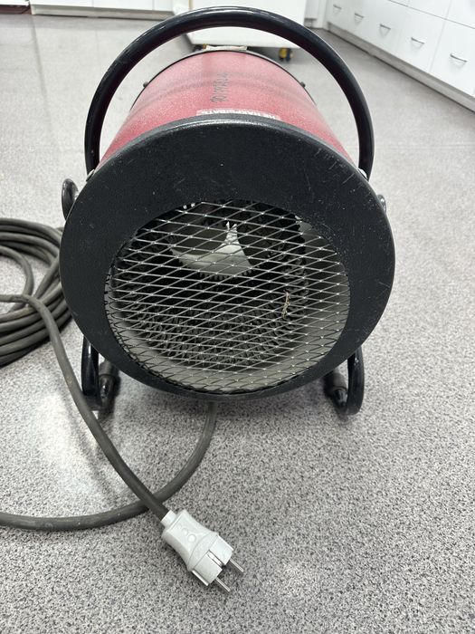 Продается тепло обогреватель