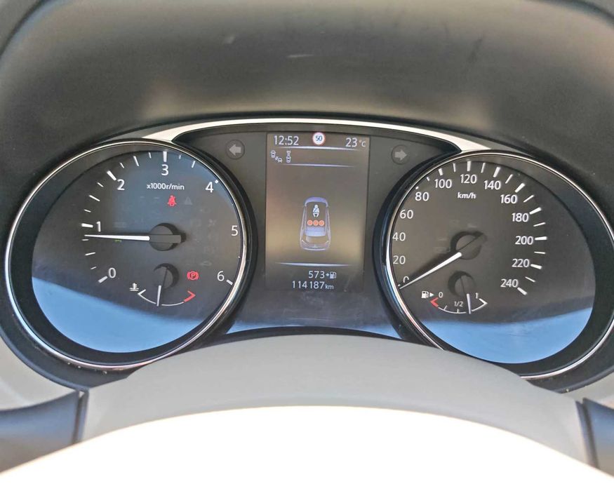 NISSAN X-Trail T32 4x4 (ALL MODE 4x4-i) 1. 6 dci 130 кс. , 7 места