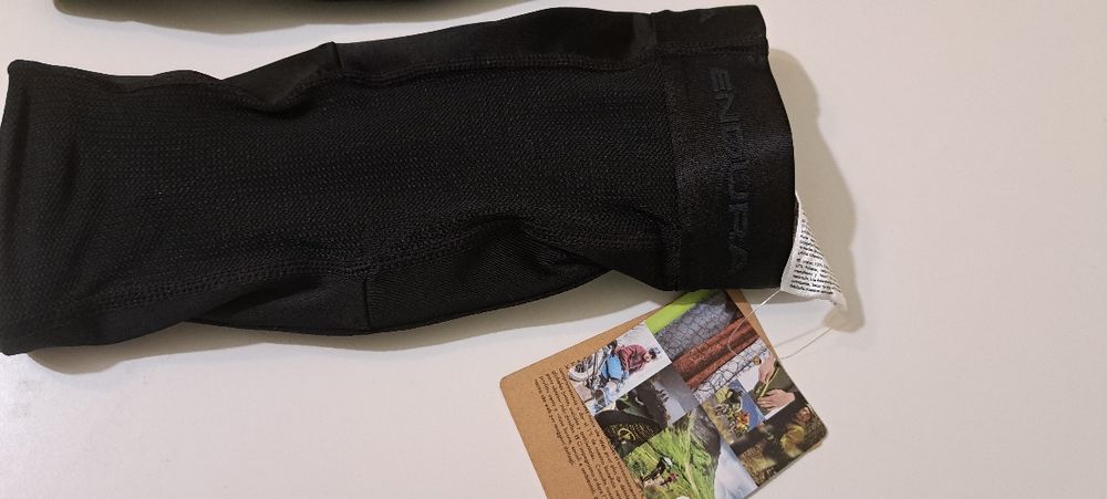 протектор за лакти Endura SingleTrack Lite Elbow Protector II