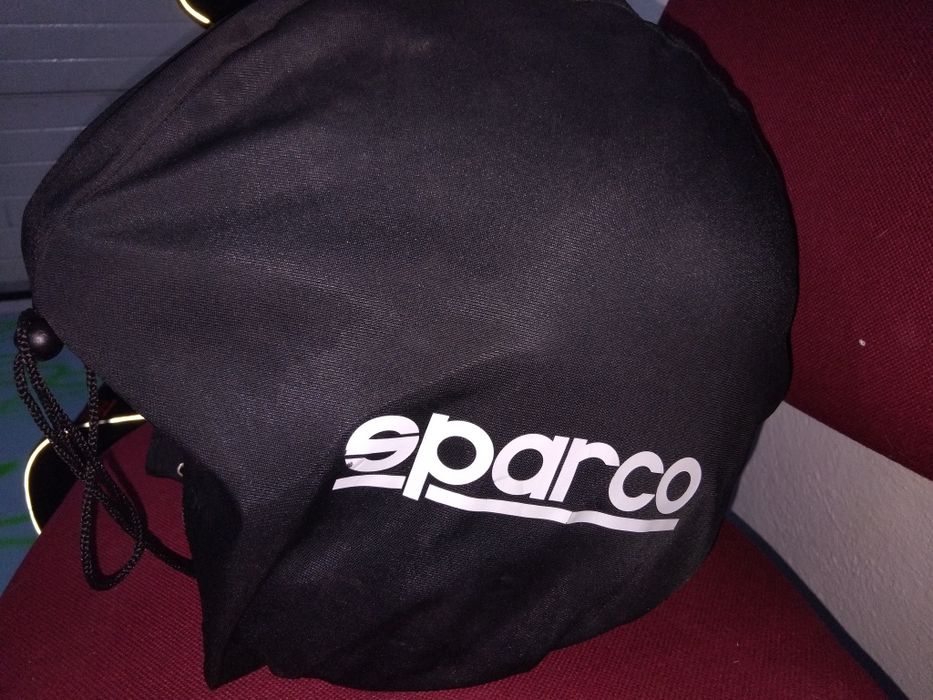 Vand casca SPARCO cu omologare FIA