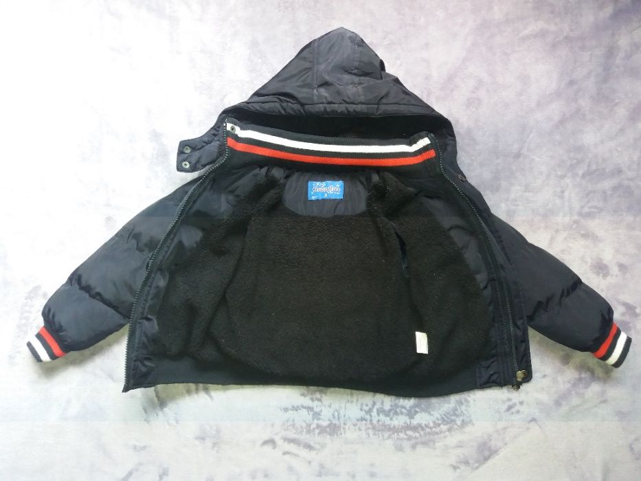 geaca 3-4 ani impecabila