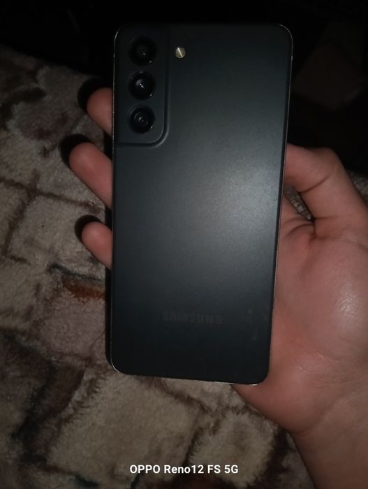 S21 fe și iPhone 12 mini , accept și schimb cu un iPhone 13,14