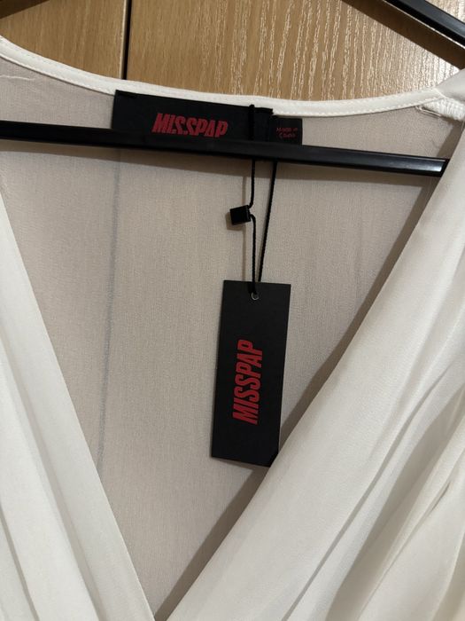 Бяла рокля Misspap