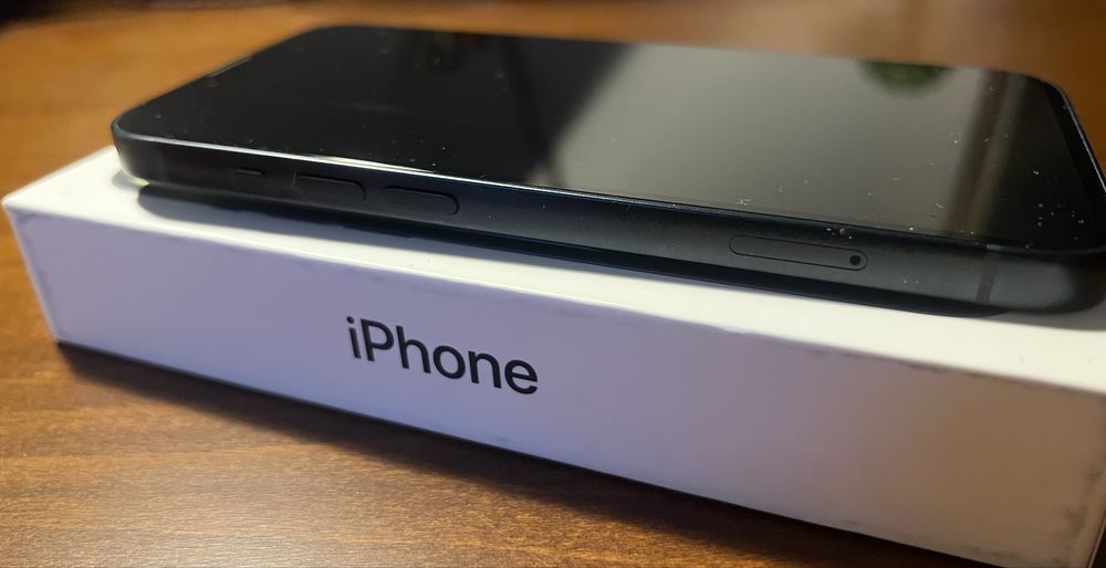 iphone 14 тъмносин/midnight blue 128 GB 100 % батерия пълен комплект