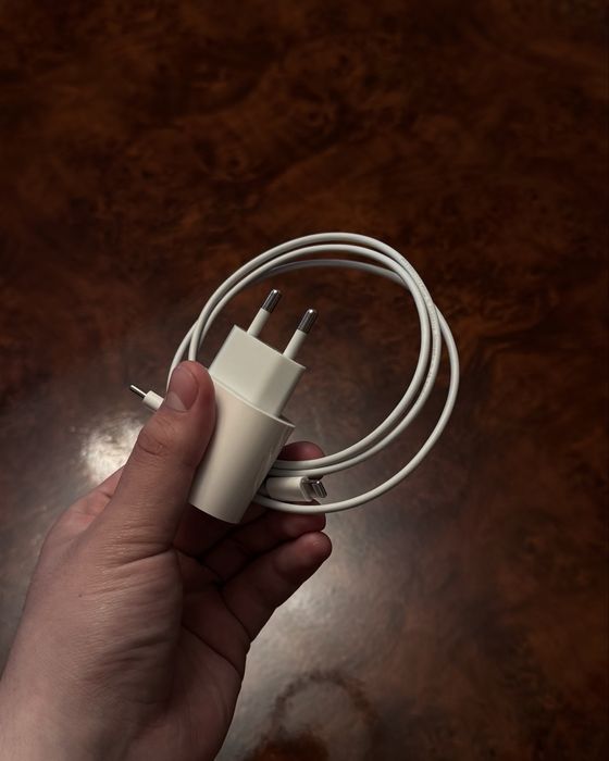 Продам Iphone 11 PRO MAX (64гб)