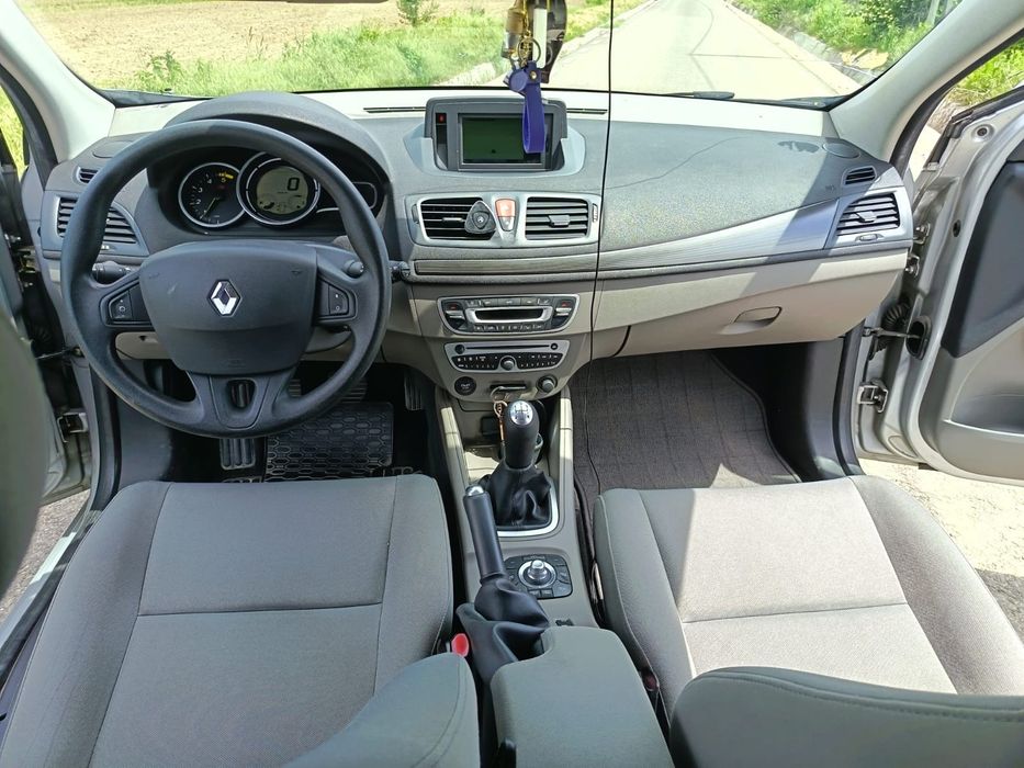 Vând Renault Megane 3   1,5