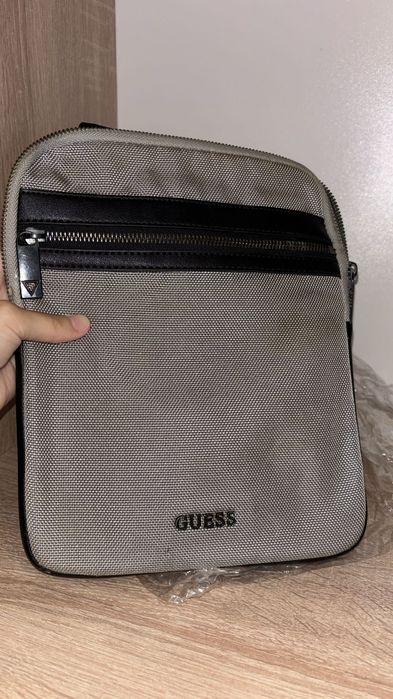 Borsetă Guess gri
