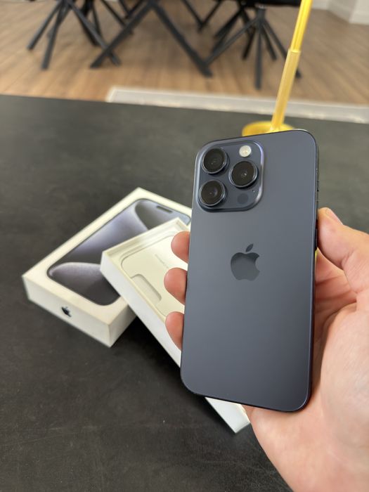 iPhone 15 PRO 256GB Albastru