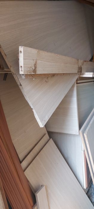 Шифонер Б/у разобрал и ледит в кладовке