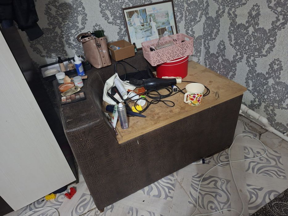 Продам большой длинный диван