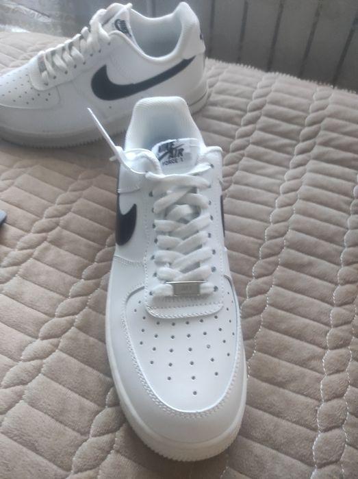 Кроссовки новые  уни Nike