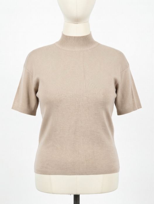 Обувь и одежда. Листайте фото