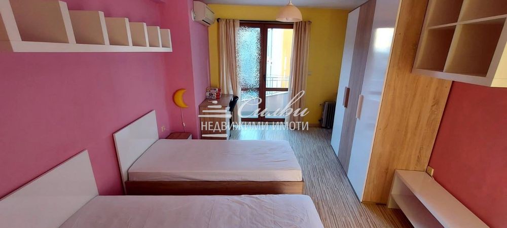 Дава се под наем Тристаен апартамент в Шумен, Център - 91 кв.м за 469.2 € - Снимка #3