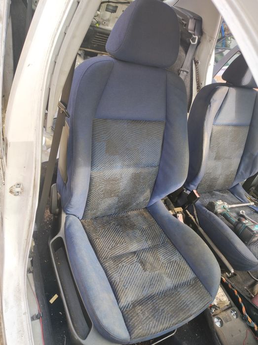 Предна дясна седалка за Пежо-307(два броя)