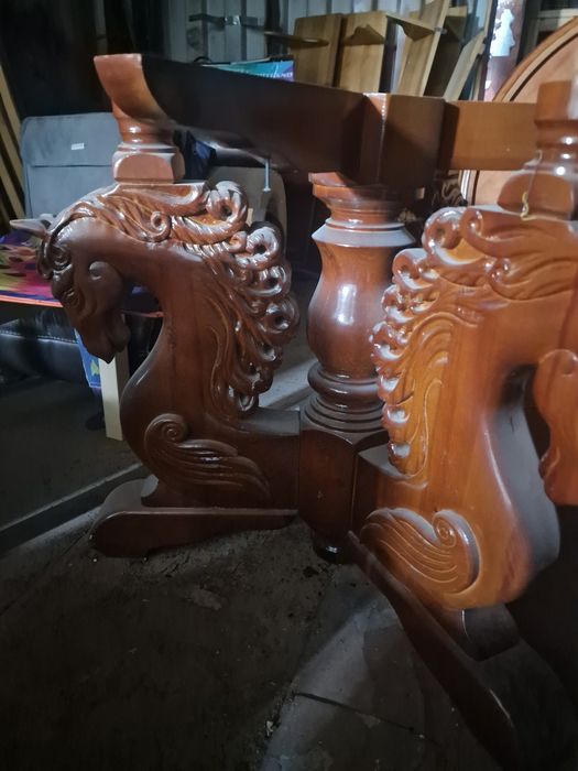 Стол из дерева ручная работа