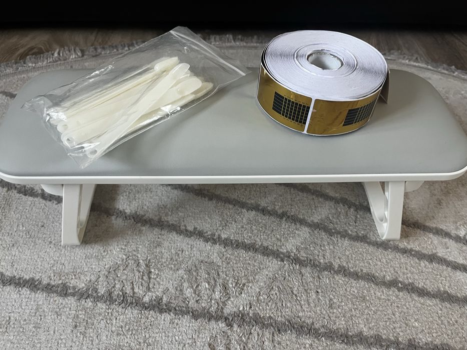 Подлокотник для маникюра