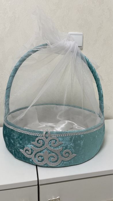 Продам набор сырга салу