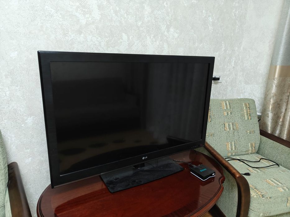 Продаю Телевизор LG