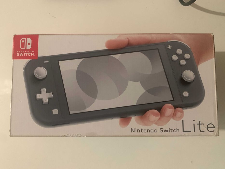 Nintendo Switch Lite и Switch OLED части