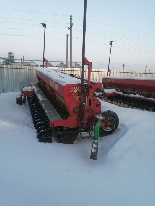 Дисковая  сеялка "Велес-Агро"