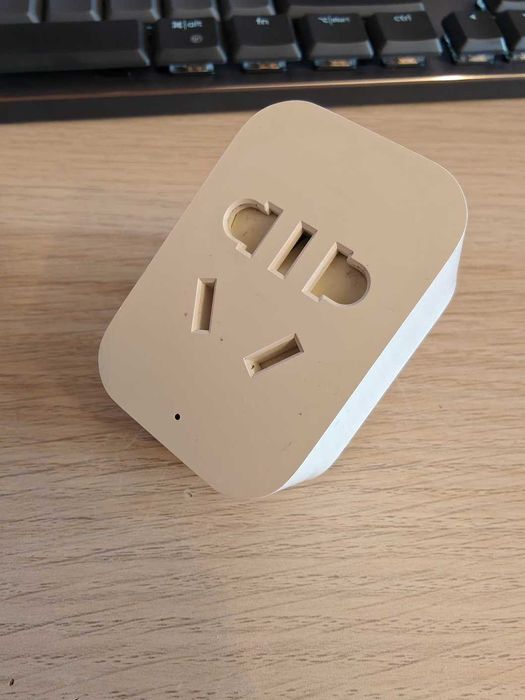 Priză inteligentă Xiaomi Mi Smart Plug Zigbee (ZNCZ02LM) - cu monitorizare consum