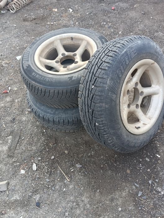 Нива на запчасти