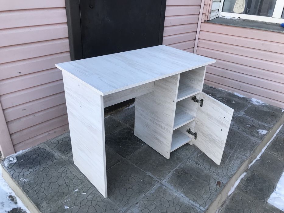 Стол для школьника