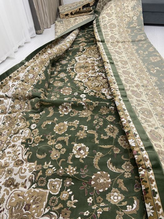 Шерстяной ковер продам