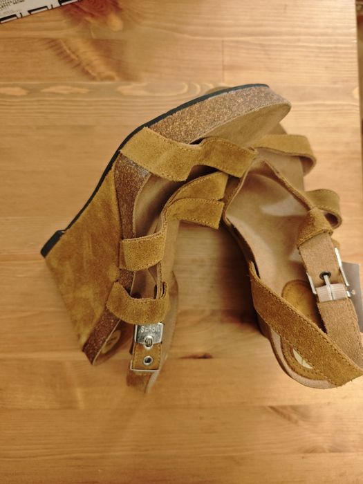 Сандали- естествен велур, Sholl