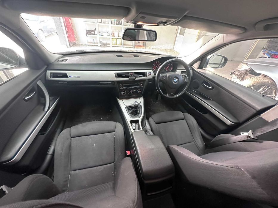 Dezmembrez BMW Seria 3 E90 LCI
