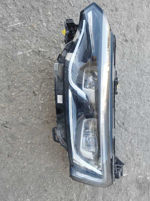 ляв фар за Renault Talisman 2016г.