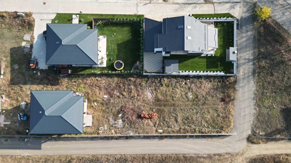 TEREN 550 mp / Autorizatie de construire / PARADISUL VERDE