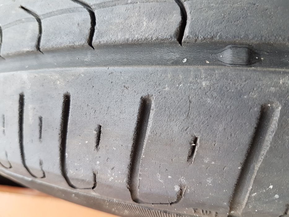 2 бр. летни гуми Pirelli 225/60/17 5 mm DOT 4912
