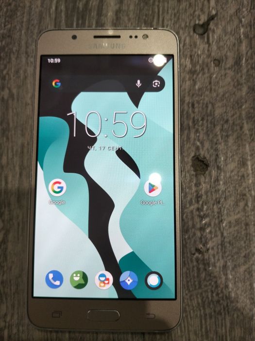 Продам Samsung galaxy J5