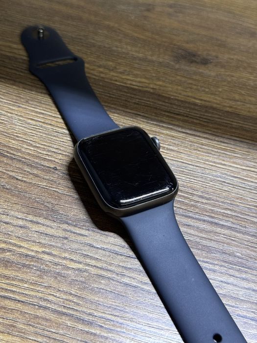 Apple Watch SE 44mm