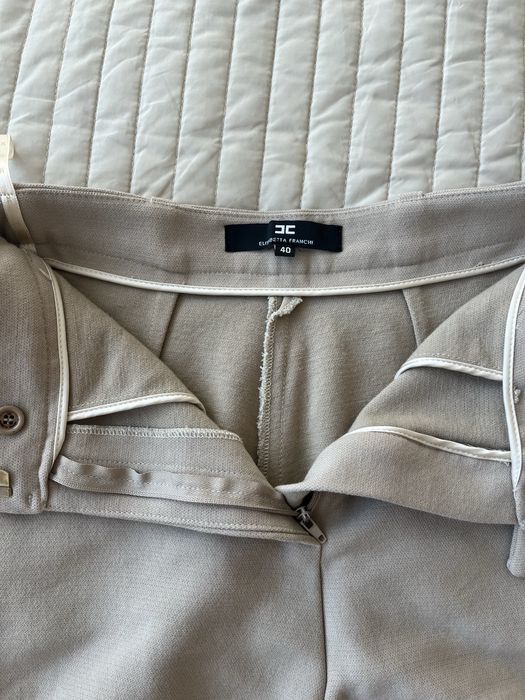 Къси панталонки с вълна Elizabetta Franchi