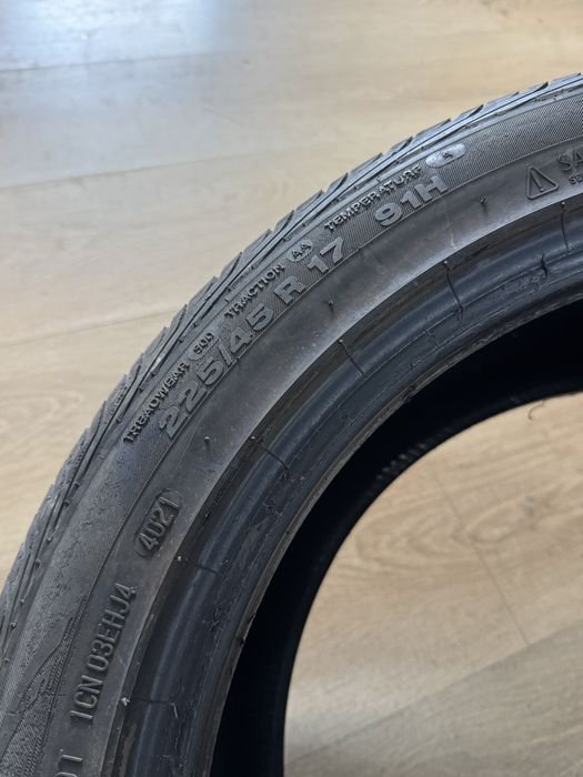 225 45 17 Continental зимни гуми 2бр