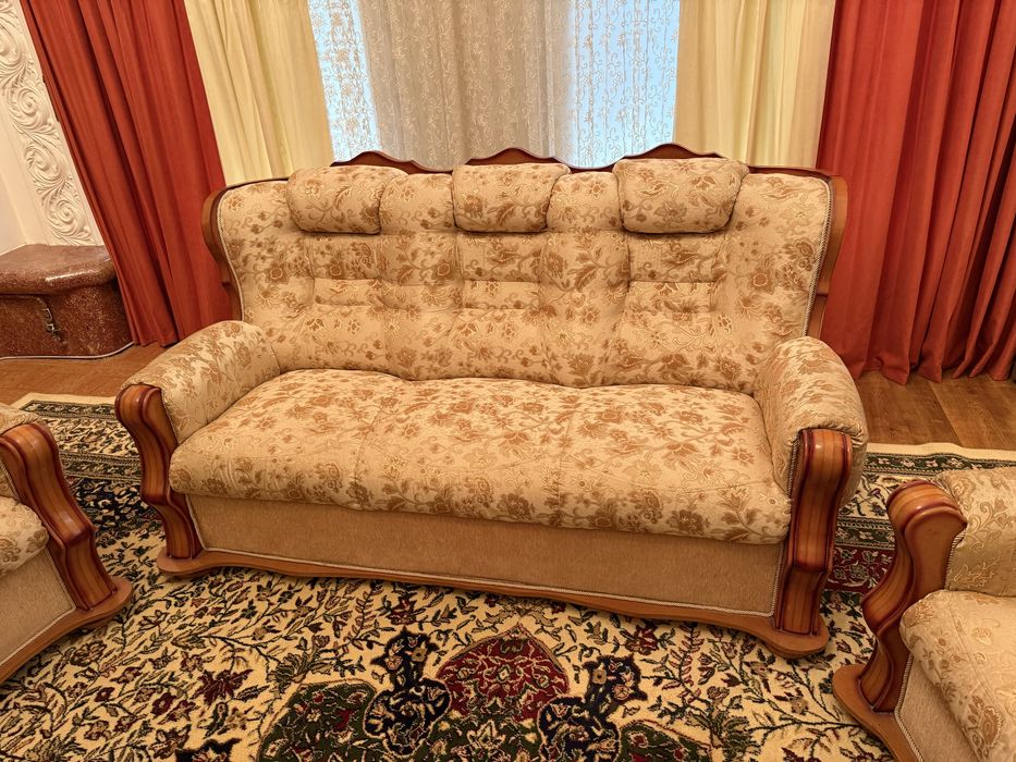 Кресло диван в идеальном состоянии