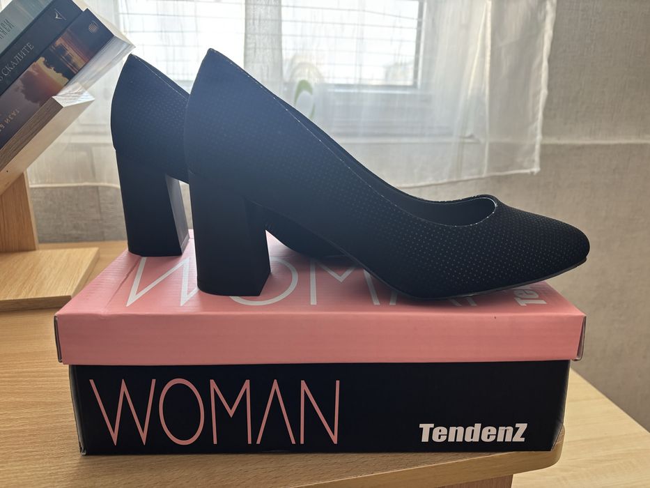 Обувки на висок ток